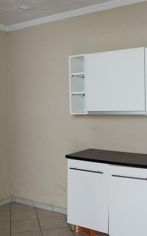 Casa à venda com 350m², 3 quartos e 3 vagasQuarto empregada