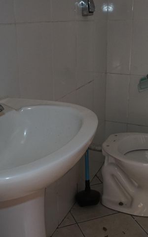 Casa à venda com 350m², 3 quartos e 3 vagasBanheiro 2