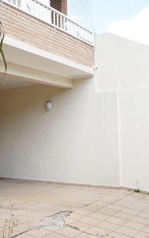 Casa à venda com 350m², 3 quartos e 3 vagasGaragem