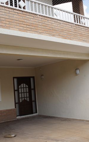 Casa à venda com 350m², 3 quartos e 3 vagasGaragem