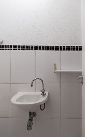 Casa de condomínio à venda com 113m², 3 quartos e 2 vagasLavabo
