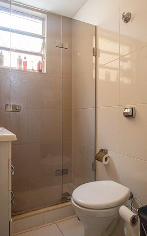 Apartamento à venda com 75m², 2 quartos e sem vaga Apartamento à venda com 75m², 2 quartos e sem vagaBanheiro