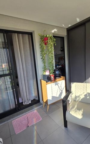 Apartamento à venda com 60m², 2 quartos e 1 vaga Apartamento à venda com 60m², 2 quartos e 1 vagaVaranda