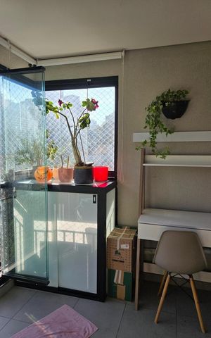 Apartamento à venda com 60m², 2 quartos e 1 vaga Apartamento à venda com 60m², 2 quartos e 1 vagaVaranda