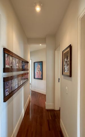 Apartamento à venda com 320m², 4 quartos e 4 vagasCorredor Quartos
