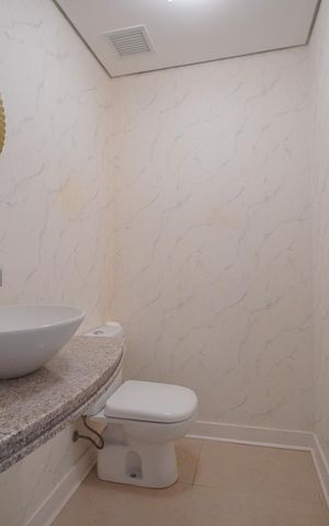 Apartamento para alugar com 206m², 4 quartos e 3 vagasLavabo