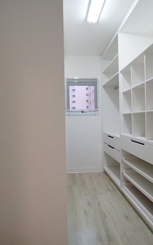 Apartamento para alugar com 206m², 4 quartos e 3 vagasCloset da suíte 3