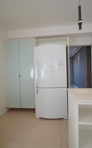 Apartamento para alugar com 206m², 4 quartos e 3 vagasCozinha