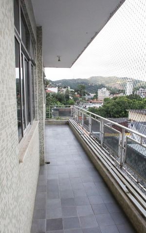 Apartamento para alugar com 100m², 2 quartos e 2 vagasVaranda da Sala