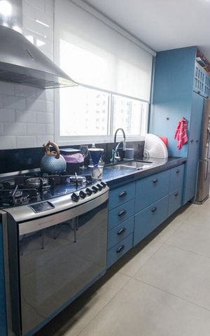 Apartamento à venda com 193m², 3 quartos e 4 vagasCozinha e Área de Serviço