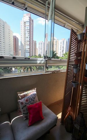 Apartamento à venda com 193m², 3 quartos e 4 vagasVaranda da Sala