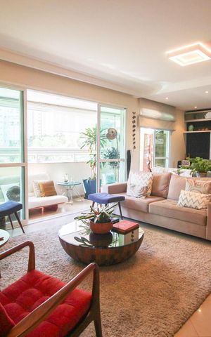 Apartamento à venda com 193m², 3 quartos e 4 vagasSala