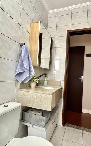 Casa à venda com 156m², 3 quartos e 2 vagasBanheiro da Suíte