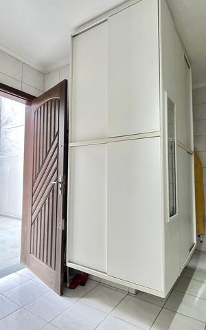 Casa à venda com 156m², 3 quartos e 2 vagasÁrea de Serviço