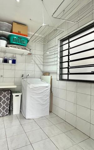 Casa à venda com 156m², 3 quartos e 2 vagasÁrea de Serviço