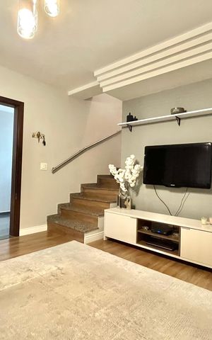 Casa à venda com 156m², 3 quartos e 2 vagasSala