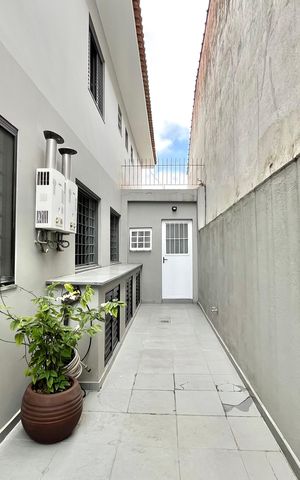 Casa à venda com 156m², 3 quartos e 2 vagasQuintal