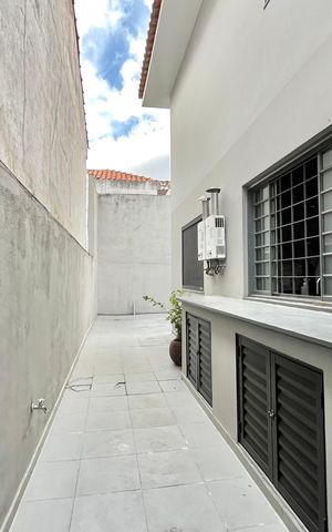 Casa à venda com 156m², 3 quartos e 2 vagasQuintal