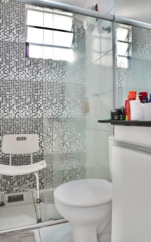 Apartamento à venda com 64m², 3 quartos e 1 vaga Apartamento à venda com 64m², 3 quartos e 1 vagaBanheiro Social