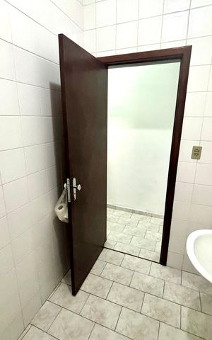 Casa à venda com 240m², 3 quartos e 1 vaga Casa à venda com 240m², 3 quartos e 1 vagaBanheiro 1
