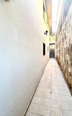Casa à venda com 240m², 3 quartos e 1 vaga Casa à venda com 240m², 3 quartos e 1 vagaCorredor