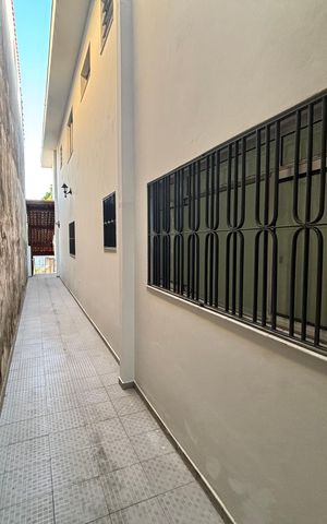 Casa à venda com 240m², 3 quartos e 1 vaga Casa à venda com 240m², 3 quartos e 1 vagaCorredor