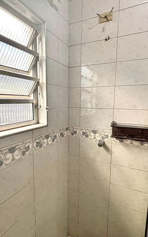 Casa à venda com 240m², 3 quartos e 1 vaga Casa à venda com 240m², 3 quartos e 1 vagaBanheiro da Suíte 1