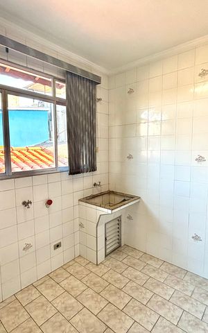 Casa à venda com 240m², 3 quartos e 1 vaga Casa à venda com 240m², 3 quartos e 1 vagaÁrea de Serviço