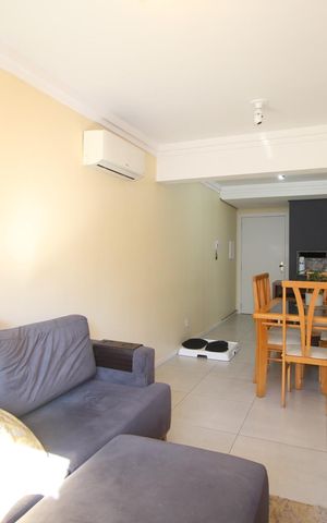 Apartamento à venda com 58m², 2 quartos e 2 vagasSala