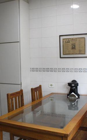 Casa de condomínio para alugar com 200m², 4 quartos e 2 vagas Casa de condomínio para alugar com 200m², 4 quartos e 2 vagasCozinha
