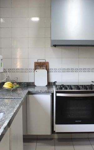 Casa de condomínio para alugar com 200m², 4 quartos e 2 vagas Casa de condomínio para alugar com 200m², 4 quartos e 2 vagasCozinha
