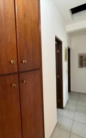 Casa de condomínio para alugar com 200m², 4 quartos e 2 vagas Casa de condomínio para alugar com 200m², 4 quartos e 2 vagasCorredor