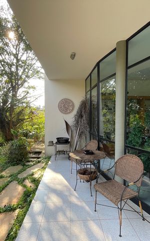 Casa de condomínio para alugar com 200m², 4 quartos e 2 vagas Casa de condomínio para alugar com 200m², 4 quartos e 2 vagasVaranda