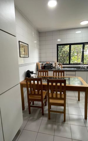 Casa de condomínio para alugar com 200m², 4 quartos e 2 vagas Casa de condomínio para alugar com 200m², 4 quartos e 2 vagasCozinha