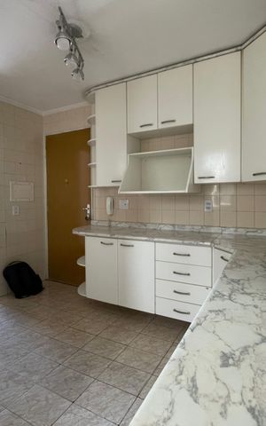 Apartamento à venda com 79m², 2 quartos e 1 vaga