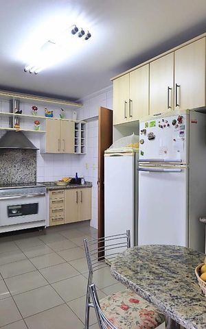 Apartamento à venda com 135m², 3 quartos e 2 vagas