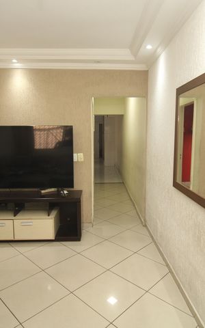 Casa à venda com 240m², 4 quartos e 2 vagasSala