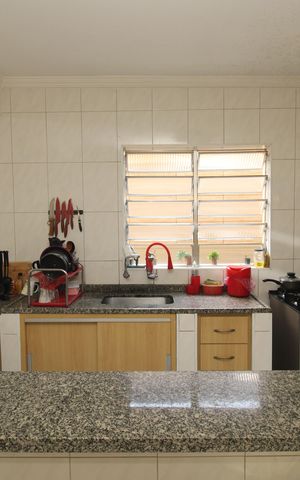 Casa à venda com 240m², 4 quartos e 2 vagasCozinha