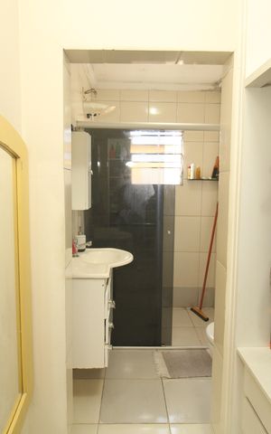 Casa à venda com 240m², 4 quartos e 2 vagasCloset da suíte