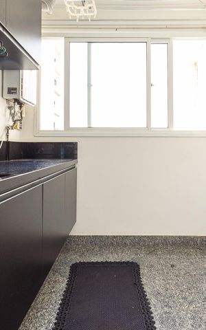 Apartamento à venda com 249m², 4 quartos e 4 vagas Apartamento à venda com 249m², 4 quartos e 4 vagasÁrea de Serviço