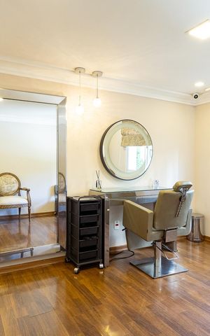 Apartamento à venda com 249m², 4 quartos e 4 vagas Apartamento à venda com 249m², 4 quartos e 4 vagasÁrea comum - Salão de Beleza