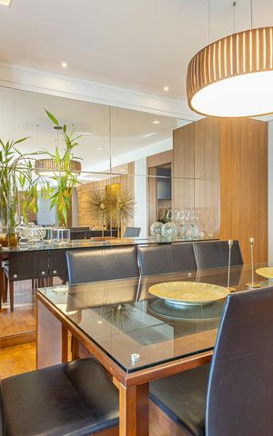 Apartamento à venda com 249m², 4 quartos e 4 vagas Apartamento à venda com 249m², 4 quartos e 4 vagasSala