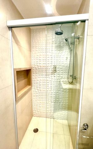 Apartamento à venda com 60m², 2 quartos e 1 vaga Apartamento à venda com 60m², 2 quartos e 1 vagaBanheiro