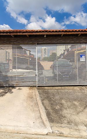 Casa de condomínio à venda com 67m², 2 quartos e 2 vagas Casa de condomínio à venda com 67m², 2 quartos e 2 vagasFachada + Placa