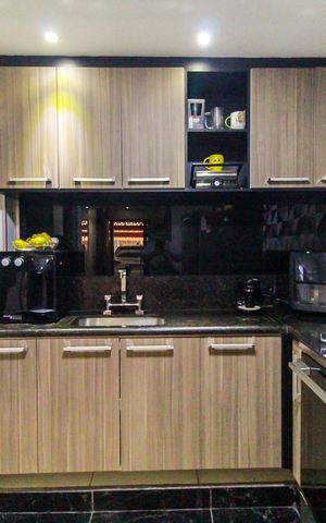 Casa de condomínio à venda com 67m², 2 quartos e 2 vagas Casa de condomínio à venda com 67m², 2 quartos e 2 vagasCozinha