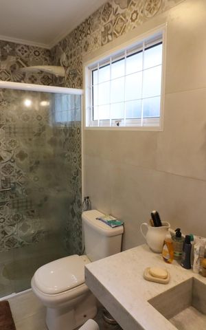 Casa à venda com 500m², 5 quartos e 3 vagasBanheiro da Suíte 1