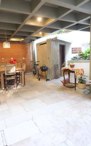 Casa à venda com 500m², 5 quartos e 3 vagasChurrasqueira