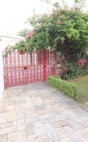 Casa à venda com 500m², 5 quartos e 3 vagasGaragem