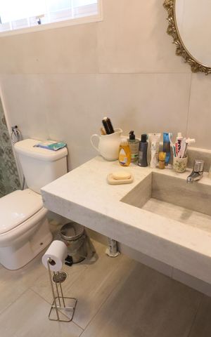Casa à venda com 500m², 5 quartos e 3 vagasBanheiro da Suíte 1