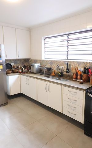 Casa à venda com 500m², 5 quartos e 3 vagasCozinha